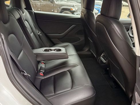 Used 2020 Tesla Model 3 Long Range image 33