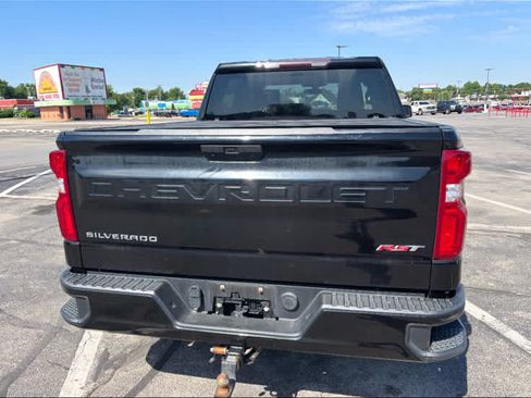 Used 2020 Chevrolet Silverado 1500 RST w/ Texas Edition AWD/4WD image 3