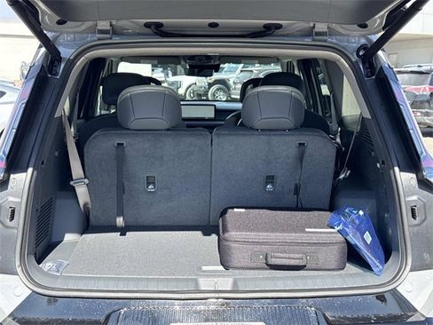 New 2026 Kia EV9 Land image 6