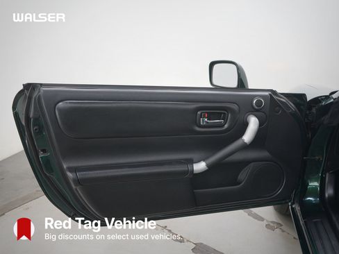 Used 2003 Toyota MR2 RWD image 13