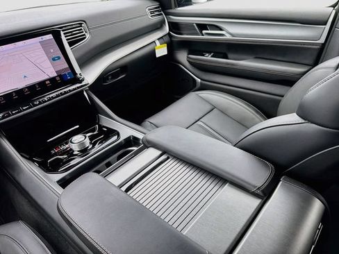 New 2026 Jeep Grand Wagoneer 4WD image 24