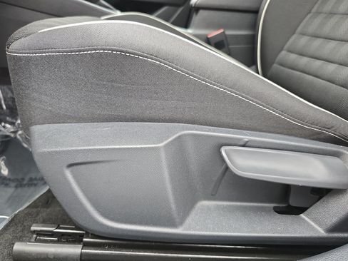 Certified 2024 Volkswagen Jetta Sport FWD image 28