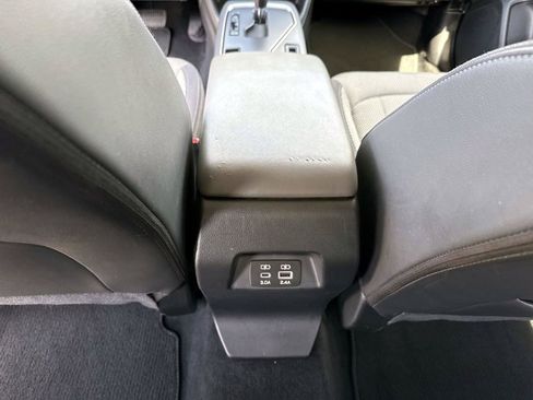 Used 2024 Subaru Crosstrek 2.0i Premium AWD/4WD image 16