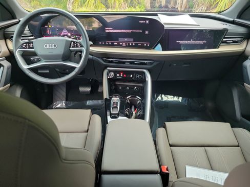 Used 2025 Audi Q5 Prestige AWD/4WD image 12