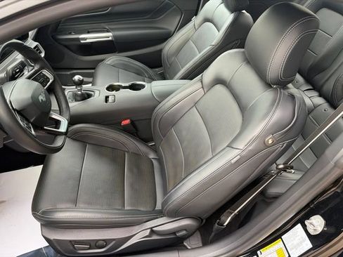 Used 2025 Ford Mustang GT Premium RWD image 8