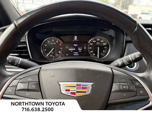 Used 2020 Cadillac XT5 Premium Luxury image 18