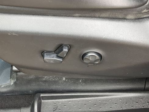 Certified 2019 Chrysler Pacifica Limited w/ S Appearance Package image 24