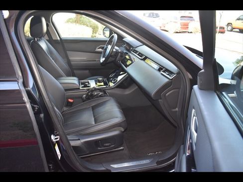 Used 2018 Land Rover Range Rover Velar S AWD/4WD image 33