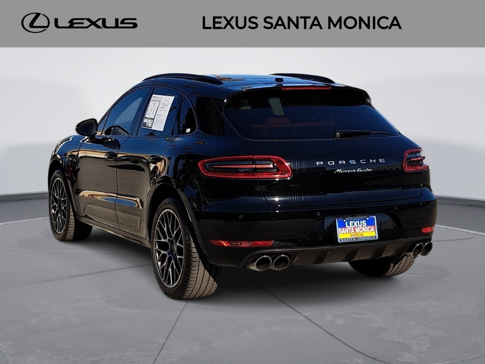 Used 2018 Porsche Macan Turbo AWD/4WD image 7