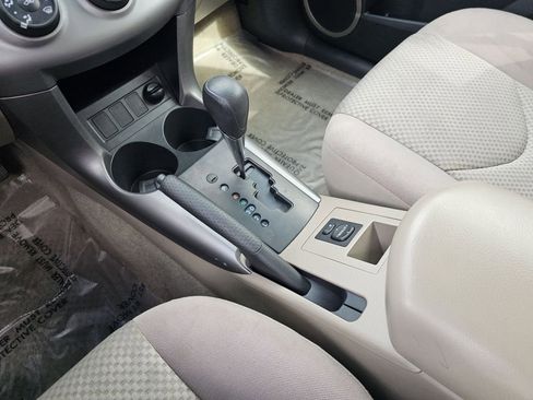 Used 2006 Toyota RAV4 4WD image 31