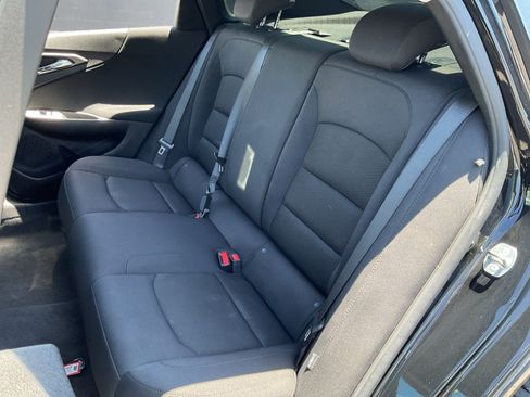 Used 2025 Chevrolet Malibu LS FWD image 19