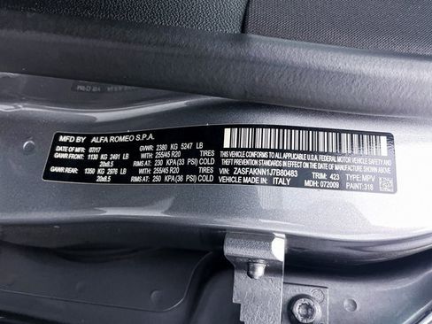 Used 2018 Alfa Romeo Stelvio Ti Sport image 34