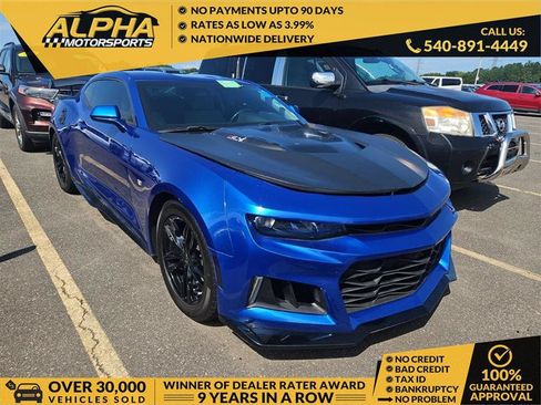 Used 2018 Chevrolet Camaro LT RWD image 1