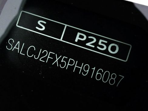 Used 2023 Land Rover Discovery Sport S image 69