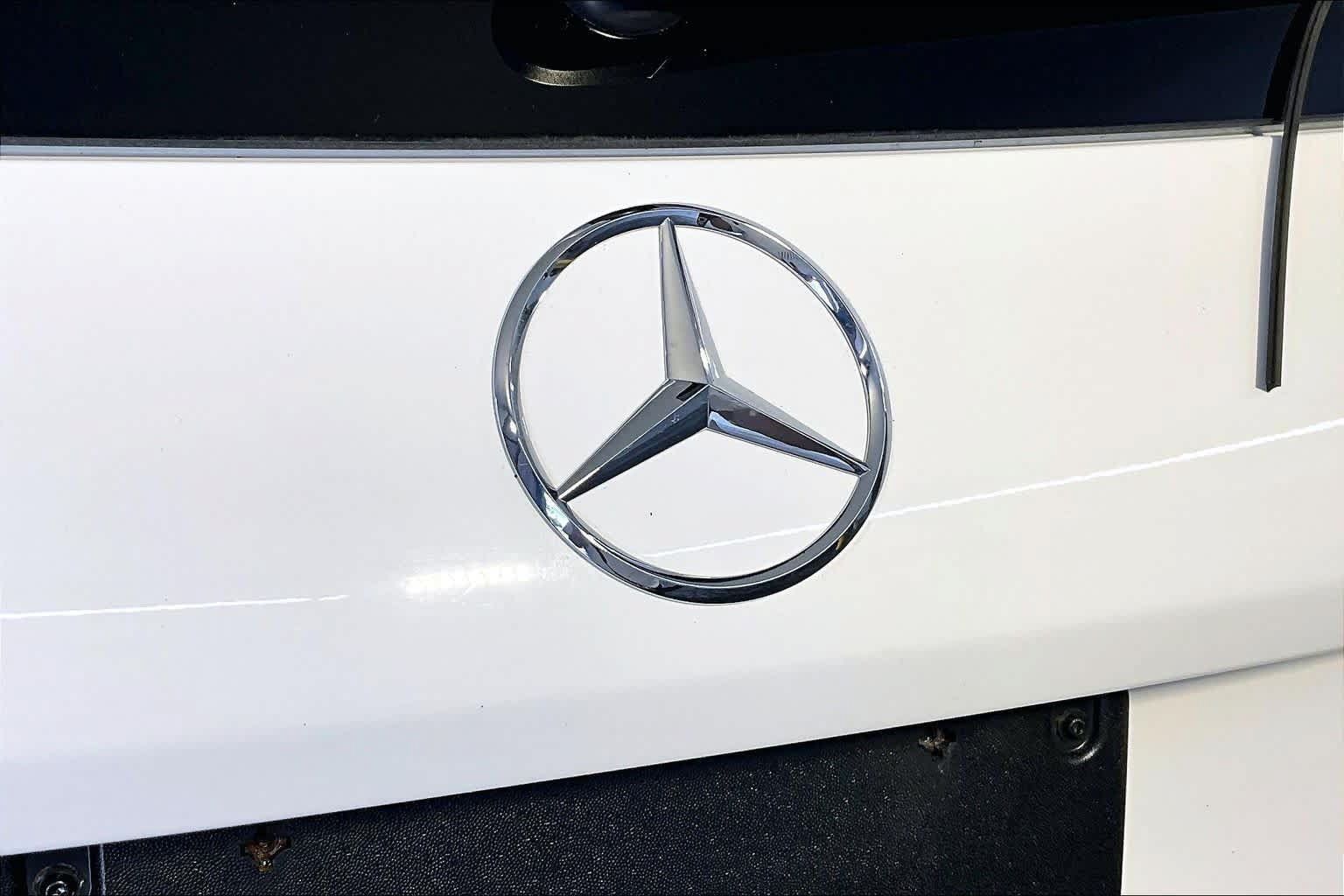 Used 2020 Mercedes-Benz GLC 300 4MATIC image 33
