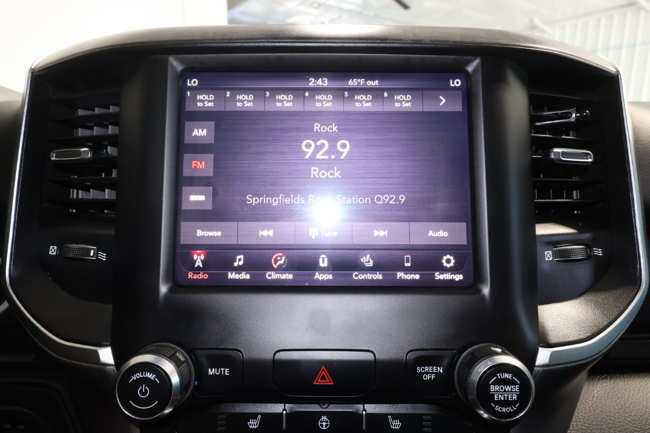 Used 2019 RAM 1500 Big Horn AWD/4WD image 12