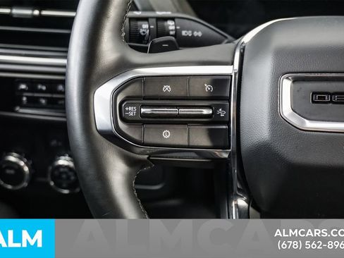 Used 2025 GMC Yukon XL Denali RWD image 28