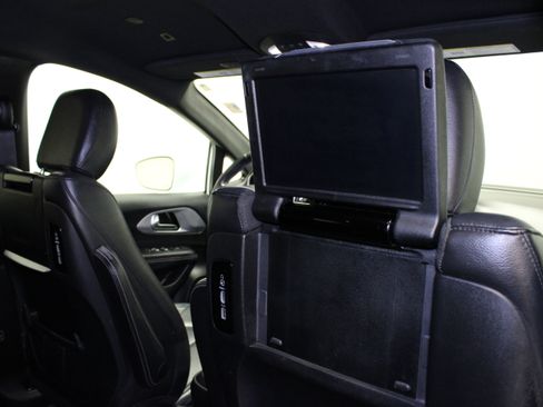 Used 2018 Chrysler Pacifica Touring-L Plus w/ Advanced Safetytec Group FWD image 18