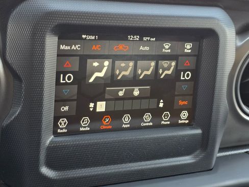Used 2021 Jeep Gladiator Sport AWD/4WD image 41