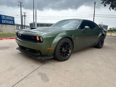 Used 2022 Dodge Challenger R/T Scat Pack RWD image 8