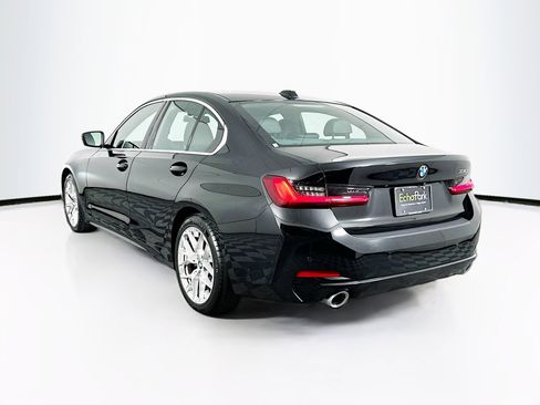 Used 2025 BMW 330i Sedan image 5