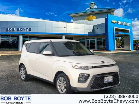 Used 2020 Kia Soul LX FWD image 1