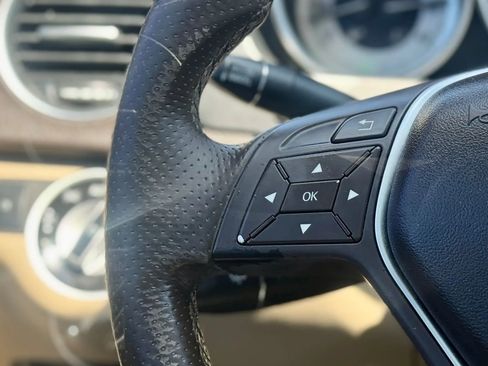 Used 2012 Mercedes-Benz C 250 Sedan image 19