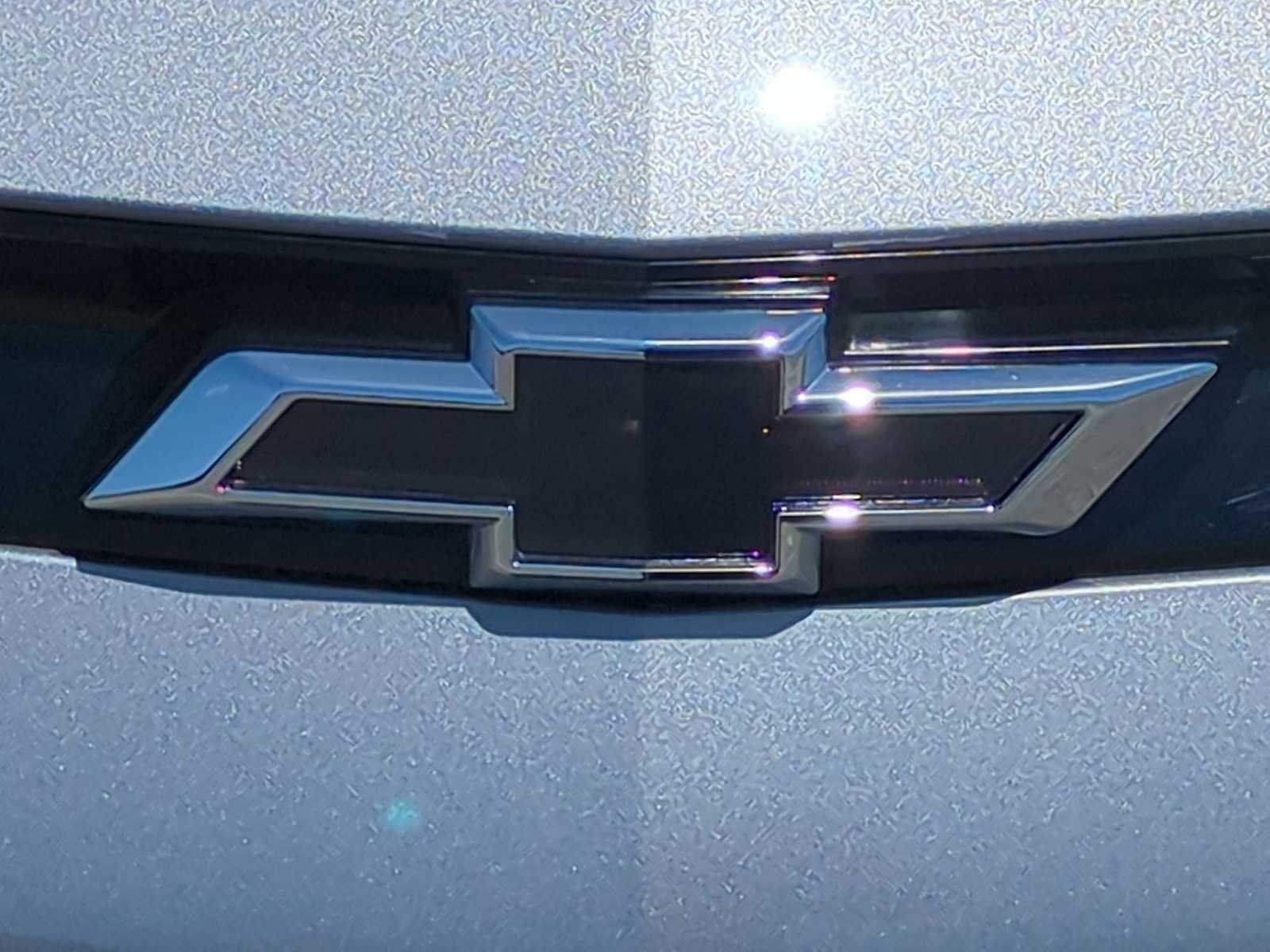New 2027 Chevrolet Bolt LT FWD image 8
