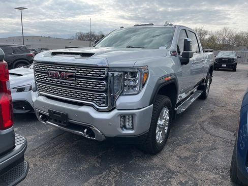 Certified 2021 GMC Sierra 3500 Denali AWD/4WD image 2