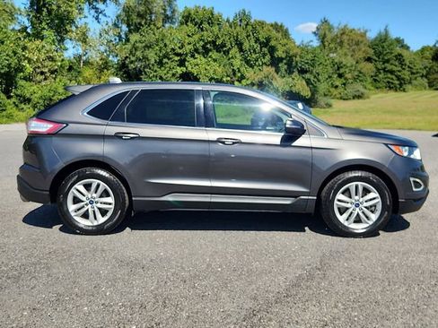 Used 2018 Ford Edge SEL w/ Equipment Group 201A AWD/4WD image 7