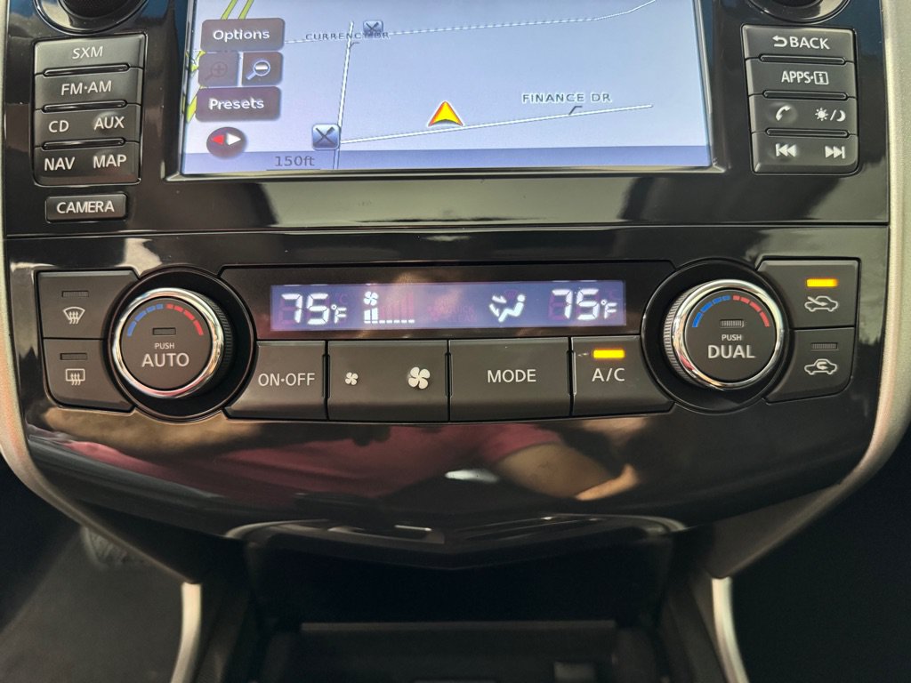 Used 2014 Nissan Altima 2.5 SL w/ Technology Package FWD image 15