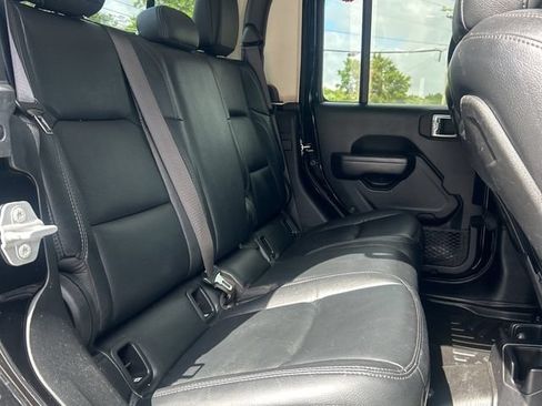 Used 2020 Jeep Gladiator Mojave AWD/4WD image 17