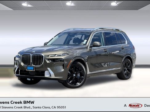 Used 2025 BMW X7 xDrive40i AWD/4WD image 1