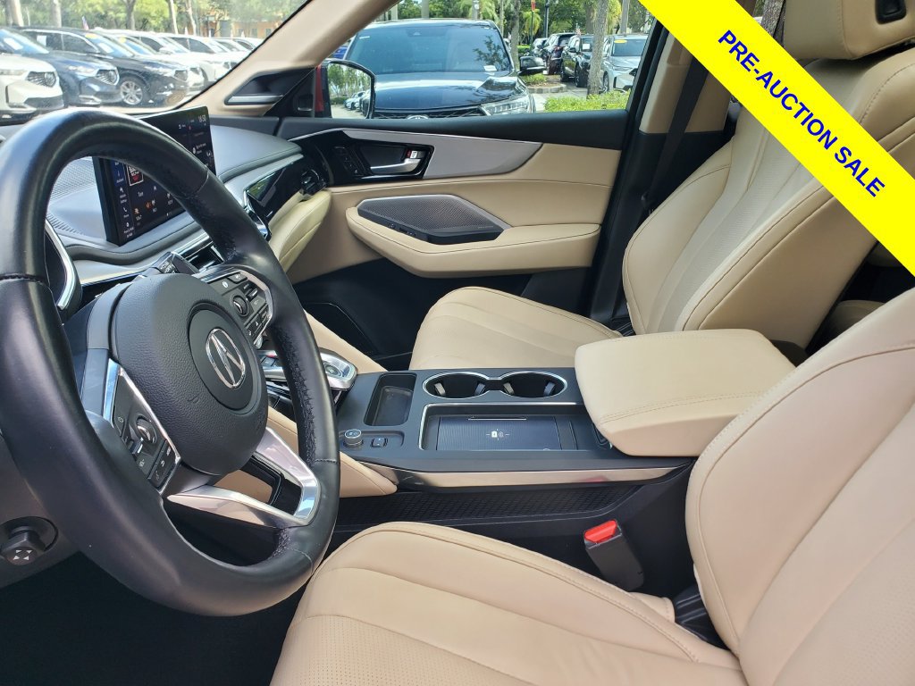 Certified 2025 Acura MDX w/ Technology Package FWD image 17