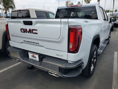 New 2026 GMC Sierra 1500 SLT w/ SLT Premium Package image 4