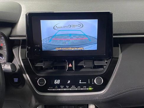 Certified 2024 Toyota Corolla Cross LE image 15