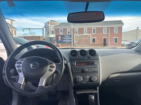 Used 2012 Nissan Altima 2.5 S w/ 20th Anniversary Pkg image 11