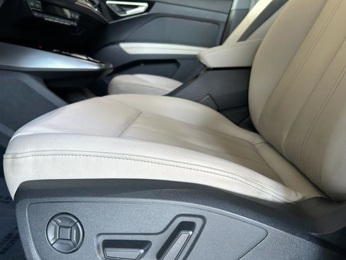 Certified 2023 Audi Q4 e-tron Prestige w/ 20" Wheel Package image 17