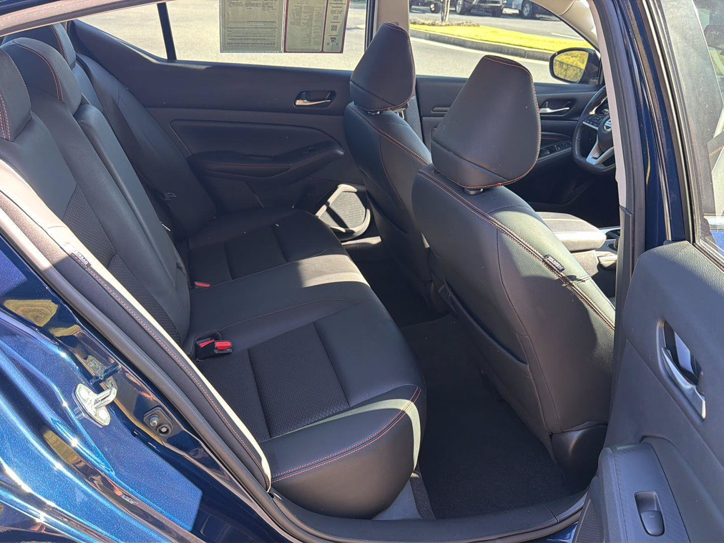 Used 2021 Nissan Altima 2.5 SR FWD image 11