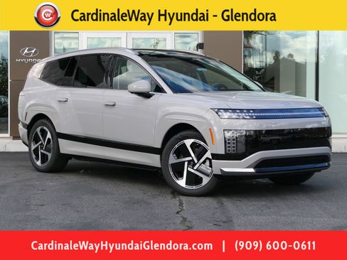New 2026 Hyundai Ioniq 9 Calligraphy w/ Tow & Go Package AWD/4WD image 1