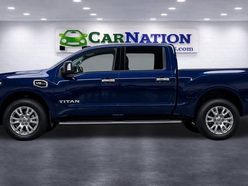 Used 2017 Nissan Titan SV AWD/4WD image 2