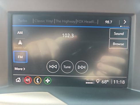 Used 2023 GMC Terrain SLE FWD image 19