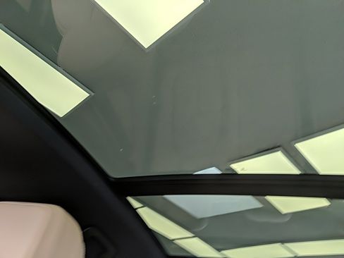 Used 2022 Porsche Macan image 28