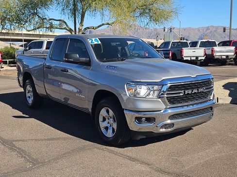 Used 2024 RAM 1500 Big Horn image 3