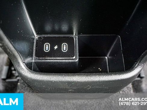 Used 2025 Hyundai Kona SE image 32