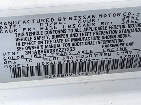 Used 2025 Nissan Sentra S image 27