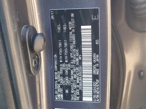 Used 2018 Toyota 4Runner SR5 Premium AWD/4WD image 29