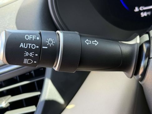 Certified 2025 Acura TLX w/ Technology Package image 26