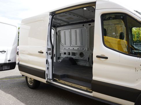 Used 2023 Ford Transit 250 Medium Roof AWD image 14