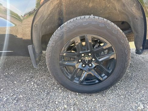 Used 2025 Chevrolet Silverado 1500 RST w/ Protection Package AWD/4WD image 17